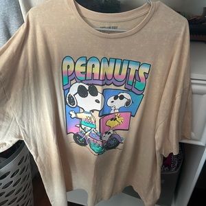Peanuts snoopy tee